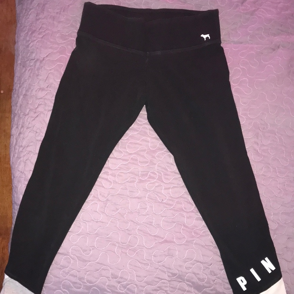 Victoria’s Secret Pink Crop Leggings